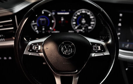 Volkswagen Touareg III, 2018 год, 5 499 000 рублей, 16 фотография