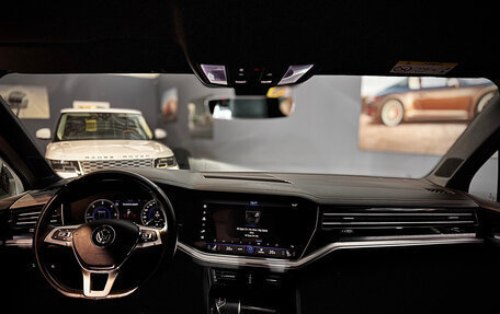Volkswagen Touareg III, 2018 год, 5 499 000 рублей, 15 фотография