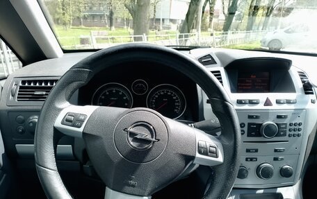 Opel Zafira B, 2010 год, 680 000 рублей, 4 фотография