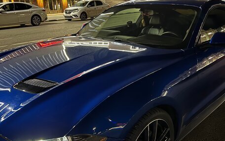 Ford Mustang VI рестайлинг, 2018 год, 3 100 000 рублей, 8 фотография