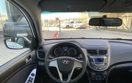 Hyundai Solaris II рестайлинг, 2016 год, 1 065 000 рублей, 18 фотография