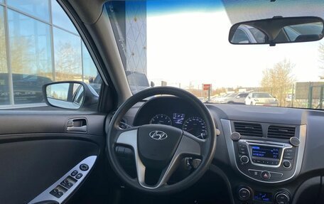 Hyundai Solaris II рестайлинг, 2016 год, 1 065 000 рублей, 17 фотография