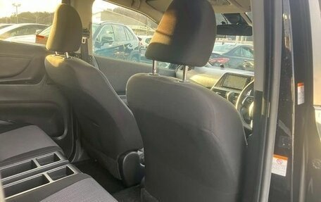 Toyota Sienta II, 2020 год, 1 210 000 рублей, 17 фотография