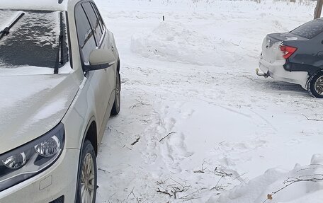 Volkswagen Tiguan I, 2014 год, 1 250 000 рублей, 3 фотография