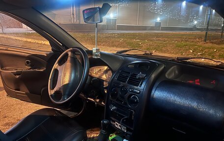 Mitsubishi Carisma I, 1995 год, 200 000 рублей, 10 фотография