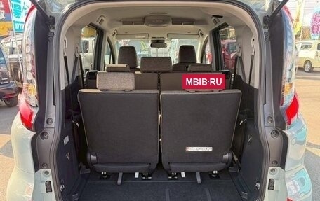 Toyota Sienta, 2022 год, 1 390 000 рублей, 14 фотография