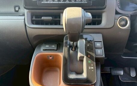 Toyota Sienta, 2022 год, 1 390 000 рублей, 17 фотография