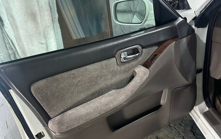 Nissan Laurel VIII, 1998 год, 450 000 рублей, 7 фотография