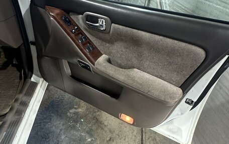 Nissan Laurel VIII, 1998 год, 450 000 рублей, 15 фотография