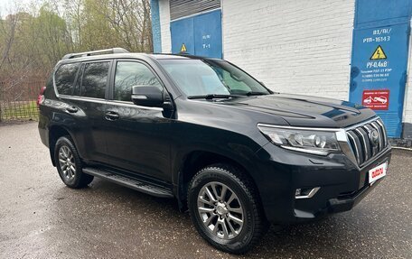 Toyota Land Cruiser Prado 150 рестайлинг 2, 2021 год, 6 600 000 рублей, 2 фотография