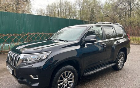 Toyota Land Cruiser Prado 150 рестайлинг 2, 2021 год, 6 600 000 рублей, 8 фотография