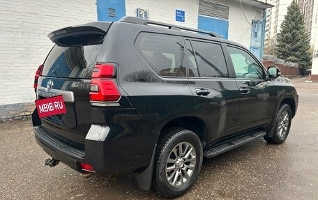 Toyota Land Cruiser Prado 150 рестайлинг 2, 2021 год, 6 600 000 рублей, 4 фотография