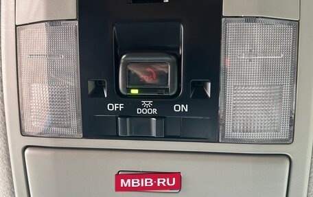 Toyota Land Cruiser Prado 150 рестайлинг 2, 2021 год, 6 600 000 рублей, 28 фотография