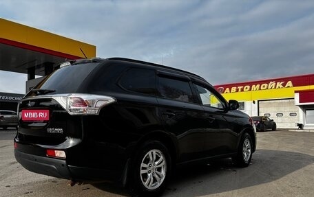 Mitsubishi Outlander III рестайлинг 3, 2013 год, 1 392 000 рублей, 6 фотография