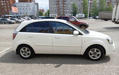 KIA Rio II, 2010 год, 580 000 рублей, 2 фотография