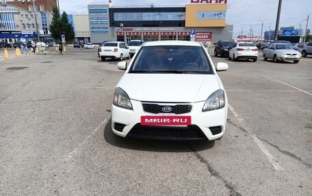 KIA Rio II, 2010 год, 580 000 рублей, 3 фотография
