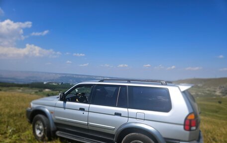 Mitsubishi Pajero Sport II рестайлинг, 2002 год, 900 000 рублей, 2 фотография