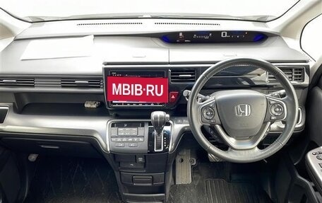 Honda Stepwgn IV, 2021 год, 2 032 000 рублей, 10 фотография