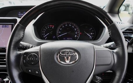 Toyota Esquire I, 2021 год, 2 000 000 рублей, 4 фотография