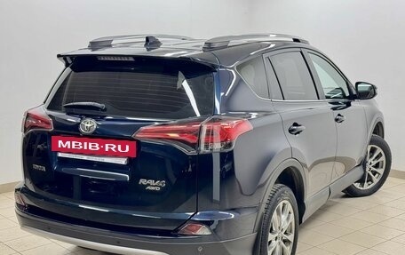 Toyota RAV4, 2018 год, 2 956 000 рублей, 9 фотография