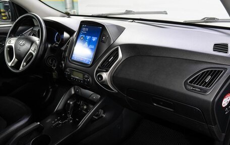 Hyundai ix35 I рестайлинг, 2010 год, 860 000 рублей, 16 фотография