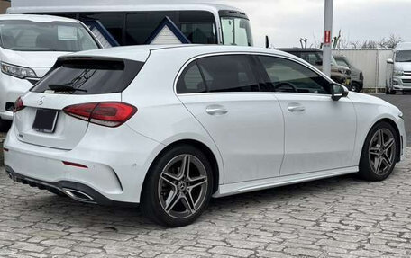 Mercedes-Benz A-Класс, 2022 год, 1 600 000 рублей, 6 фотография