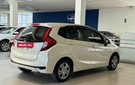 Honda Fit III, 2017 год, 1 200 000 рублей, 4 фотография