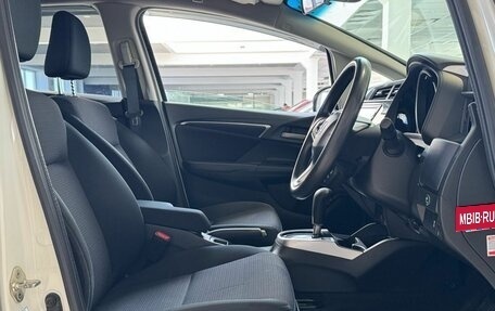 Honda Fit III, 2017 год, 1 200 000 рублей, 18 фотография