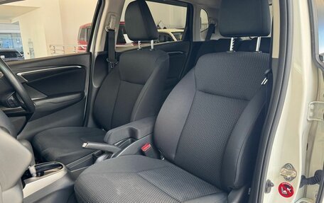 Honda Fit III, 2017 год, 1 200 000 рублей, 30 фотография