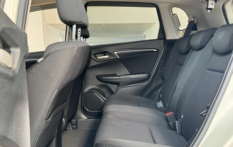 Honda Fit III, 2017 год, 1 200 000 рублей, 33 фотография