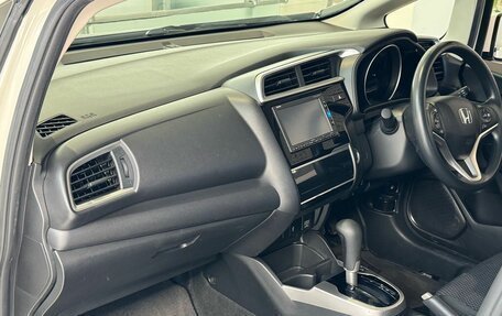 Honda Fit III, 2017 год, 1 200 000 рублей, 31 фотография