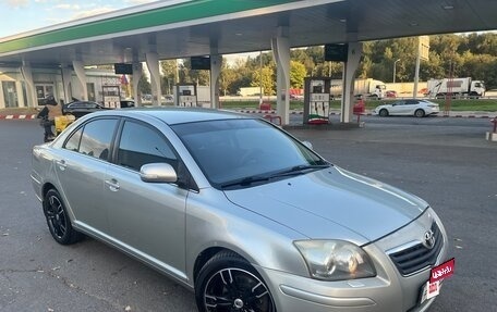 Toyota Avensis III рестайлинг, 2007 год, 840 000 рублей, 1 фотография