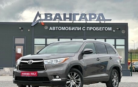 Toyota Highlander III, 2014 год, 2 800 000 рублей, 1 фотография