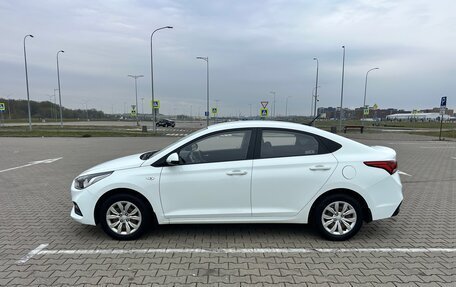 Hyundai Solaris II рестайлинг, 2017 год, 1 275 000 рублей, 2 фотография