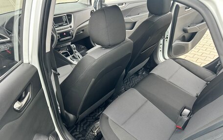 Hyundai Solaris II рестайлинг, 2017 год, 1 275 000 рублей, 10 фотография