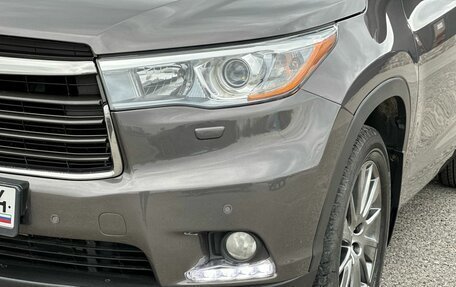 Toyota Highlander III, 2014 год, 2 800 000 рублей, 10 фотография