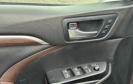 Toyota Highlander III, 2014 год, 2 800 000 рублей, 13 фотография