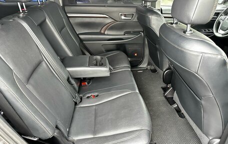 Toyota Highlander III, 2014 год, 2 800 000 рублей, 25 фотография