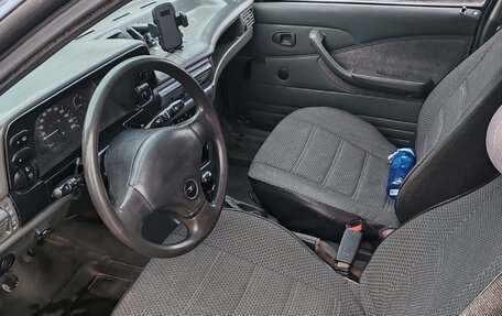 Daewoo Nexia I рестайлинг, 2004 год, 180 000 рублей, 2 фотография