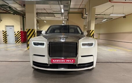 Rolls-Royce Phantom VIII, 2017 год, 42 000 000 рублей, 24 фотография