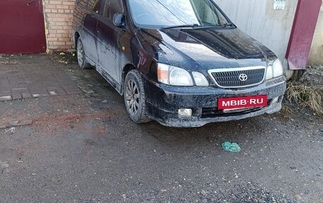 Toyota Gaia, 2001 год, 640 000 рублей, 2 фотография