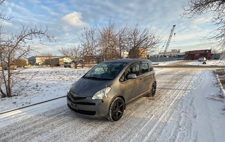 Toyota Ractis I, 2009 год, 877 000 рублей, 2 фотография