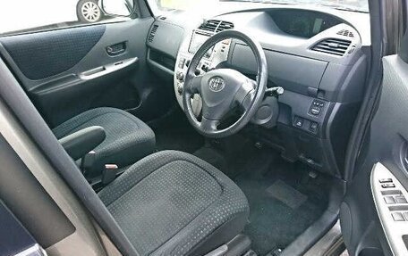 Toyota Ractis I, 2009 год, 877 000 рублей, 14 фотография