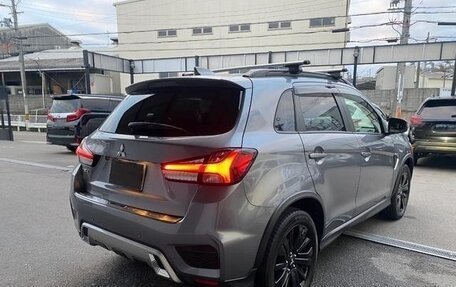 Mitsubishi RVR III рестайлинг, 2023 год, 1 560 000 рублей, 8 фотография