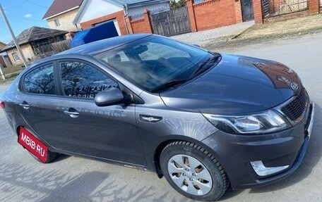 KIA Rio III рестайлинг, 2012 год, 900 000 рублей, 5 фотография