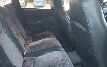 Chevrolet Niva I рестайлинг, 2004 год, 280 000 рублей, 9 фотография