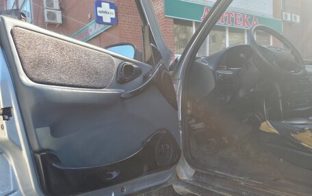 Chevrolet Niva I рестайлинг, 2004 год, 280 000 рублей, 14 фотография