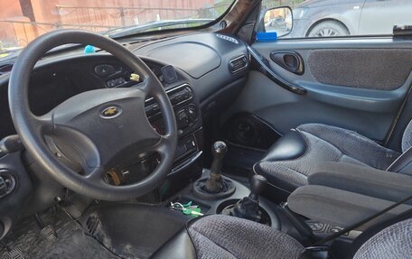 Chevrolet Niva I рестайлинг, 2004 год, 280 000 рублей, 15 фотография