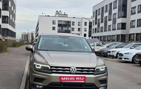 Volkswagen Tiguan II, 2018 год, 3 050 000 рублей, 3 фотография