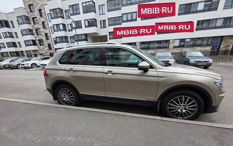 Volkswagen Tiguan II, 2018 год, 3 050 000 рублей, 4 фотография